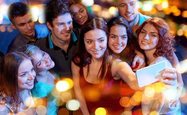 8 Perfect Party Games for Teenagers (and tweens) - Tried and true